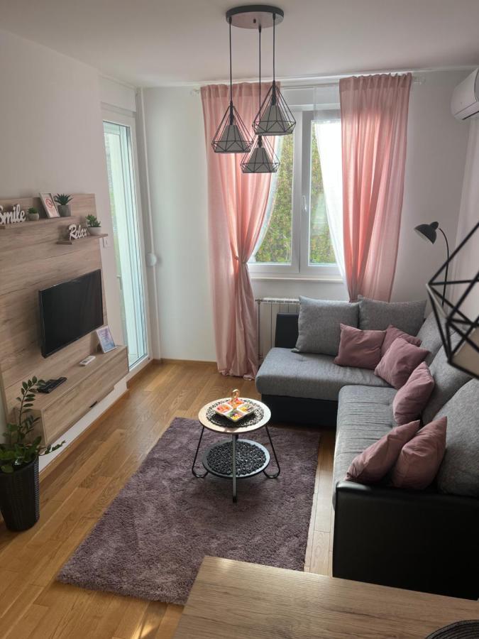 Apartment Luxe Nine Novi Sad Luaran gambar