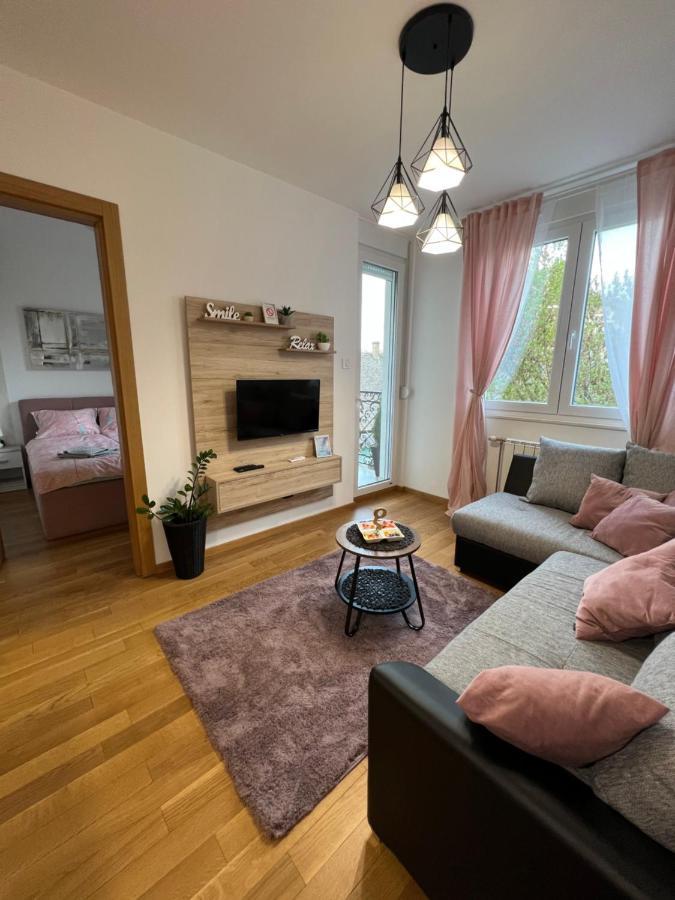 Apartment Luxe Nine Novi Sad Luaran gambar
