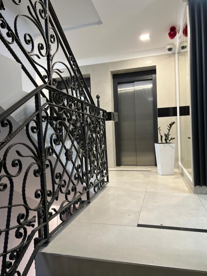 Apartment Luxe Nine Novi Sad Luaran gambar