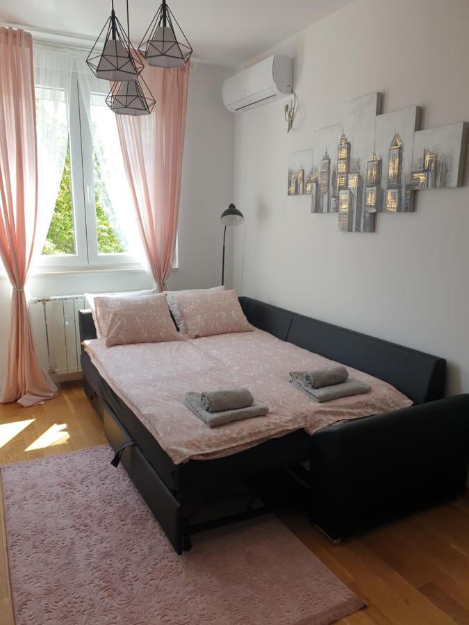 Apartment Luxe Nine Novi Sad Luaran gambar